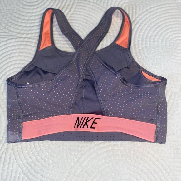 Large Nike sports bra